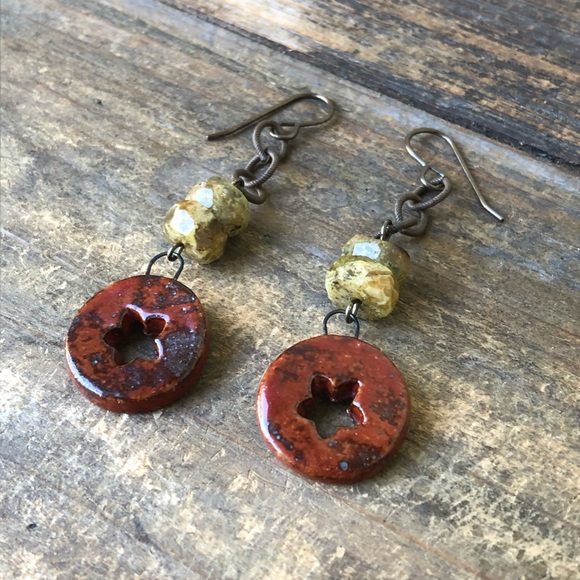 Patriotic Americana Star Green Garnet Earrings - Picture 2 of 7